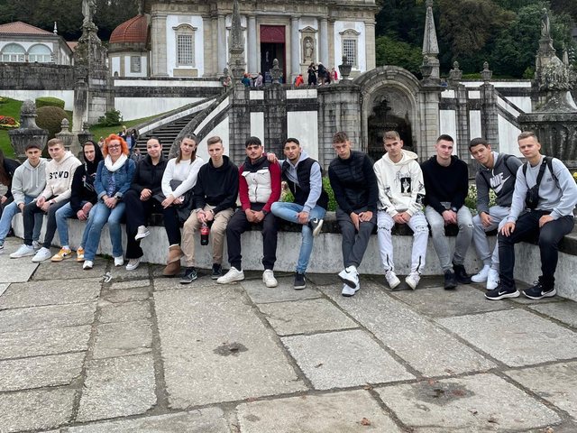 Grupo no escadório do Bom Jesus do Monte, em Braga